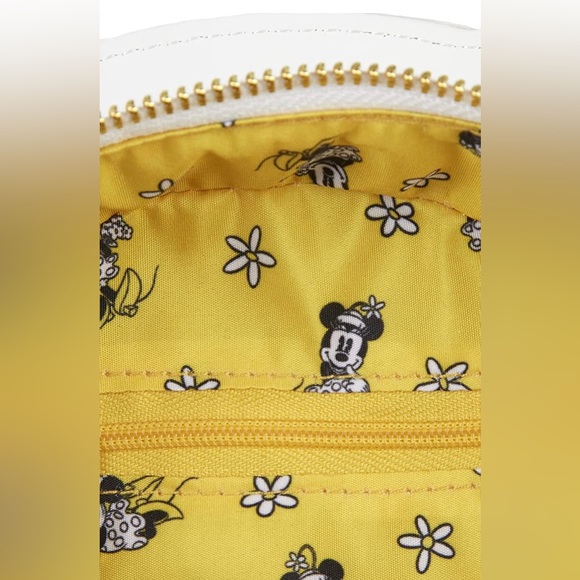 Loungefly Disney Minnie Mouse Daisy Crossbody - Picture 13 of 13